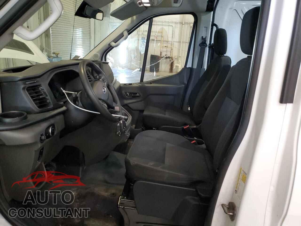FORD TRANSIT 2023 - 1FTBR2CGXPKB59383