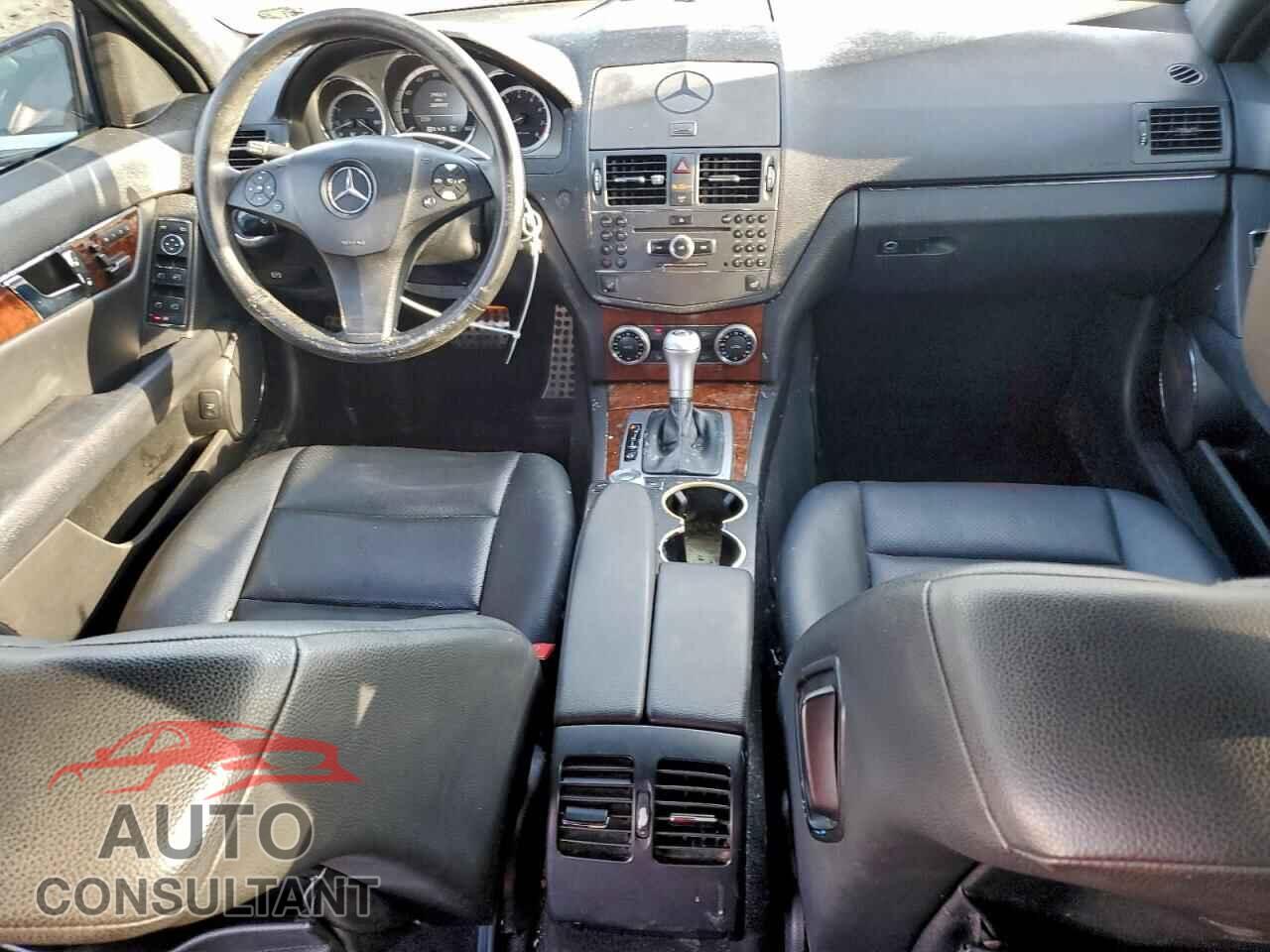 MERCEDES-BENZ C-CLASS 2010 - WDDGF8BB5AR087357