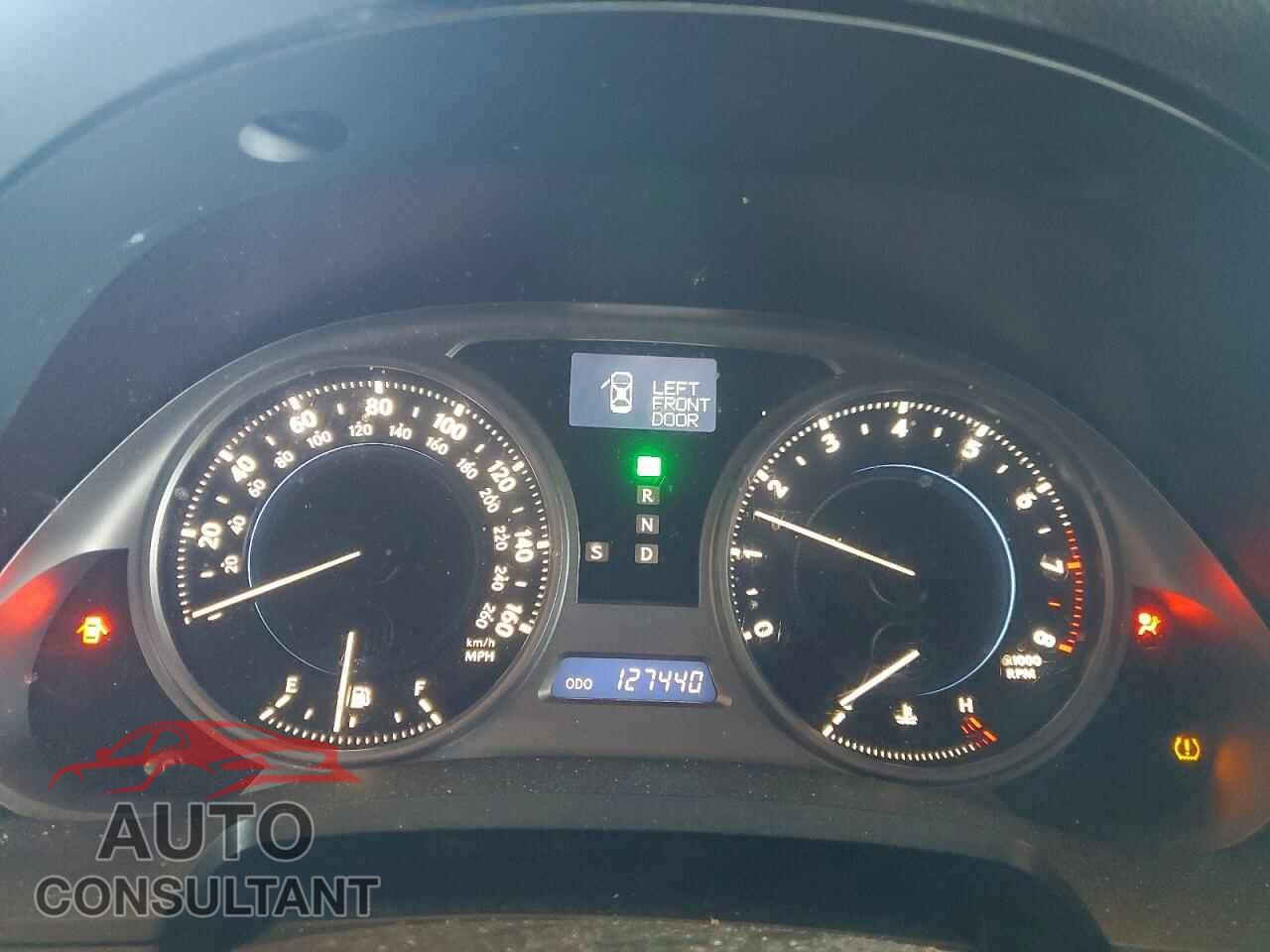 LEXUS IS 2010 - JTHBF5C21A5124024