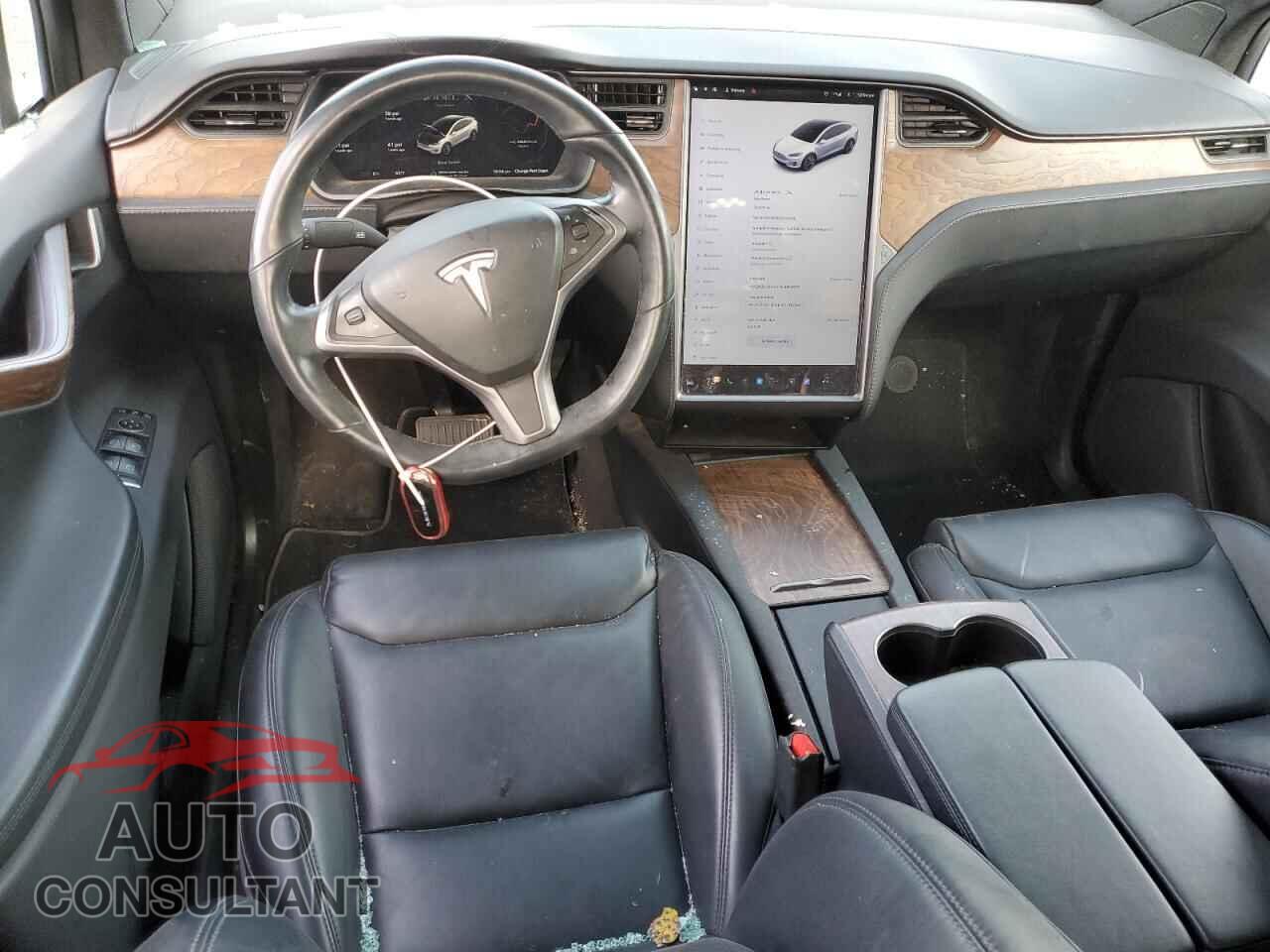 TESLA MODEL X 2020 - 5YJXCAE28LF235645