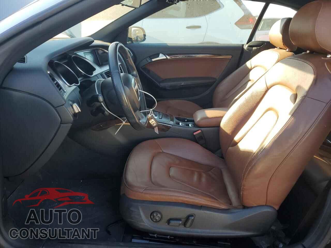 AUDI A5 2010 - WAULFAFH1AN018992