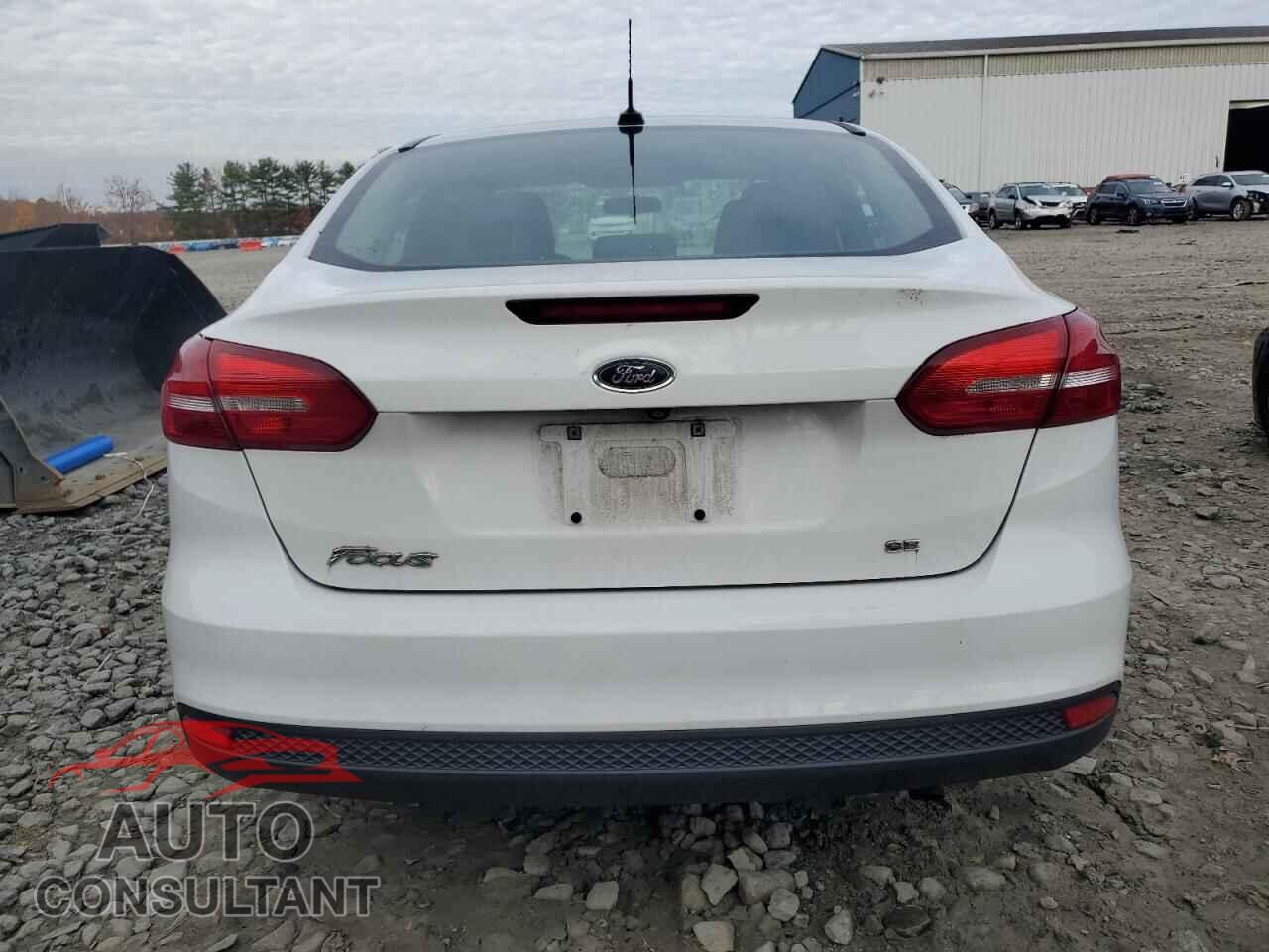 FORD FOCUS 2017 - 1FADP3F23HL285428