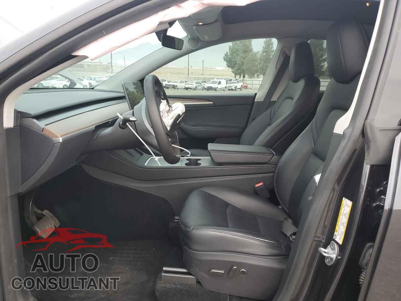TESLA MODEL Y 2024 - 7SAYGDEE2RF164068