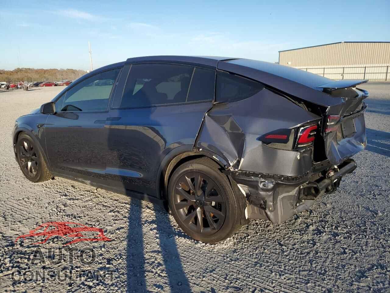 TESLA MODEL X 2023 - 7SAXCBE6XPF373060