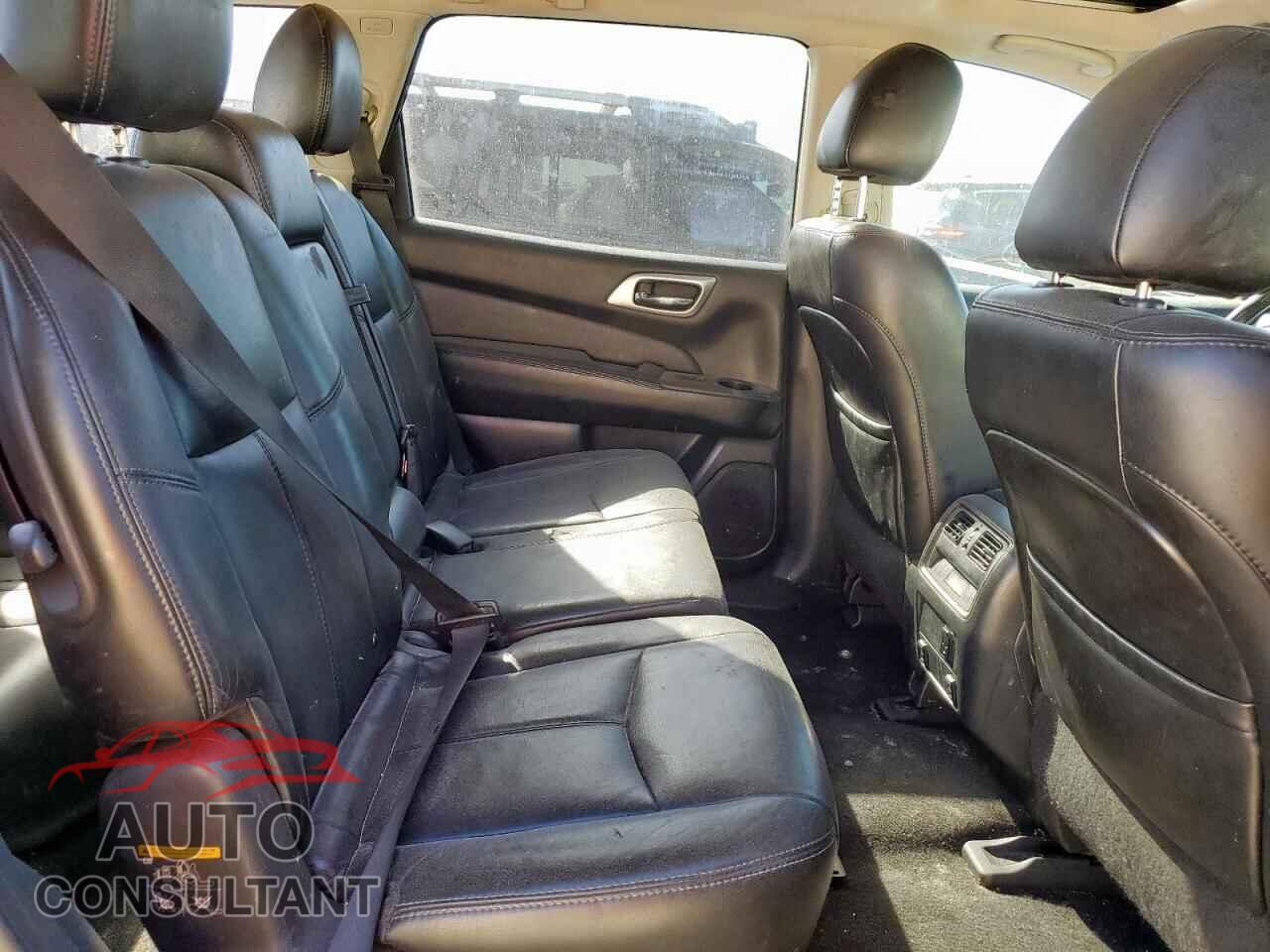 NISSAN PATHFINDER 2014 - 5N1AR2MN6EC648357