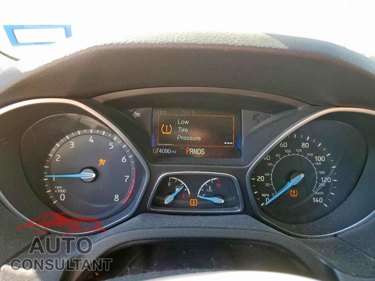 FORD FOCUS 2018 - 1FADP3FE1JL222988