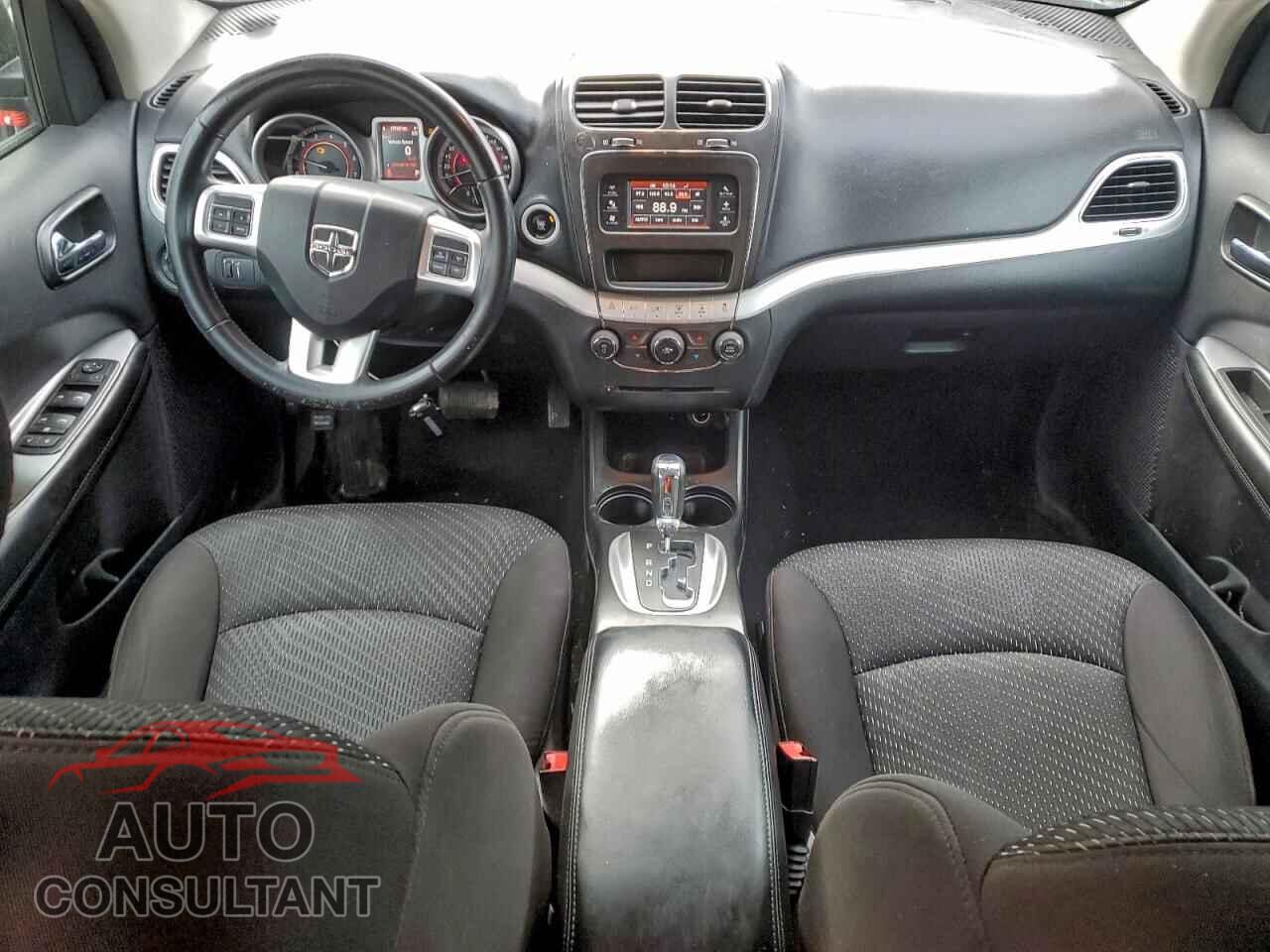 DODGE JOURNEY 2015 - 3C4PDCCG9FT704836