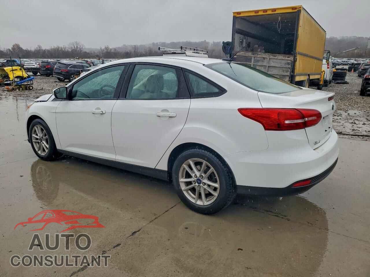 FORD FOCUS 2017 - 1FADP3FE7HL236582