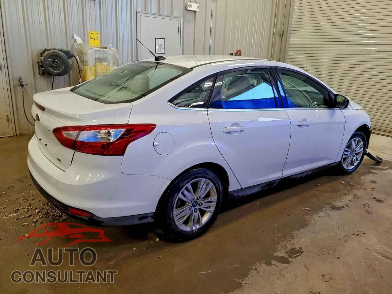 FORD FOCUS 2012 - 1FAHP3H23CL477939