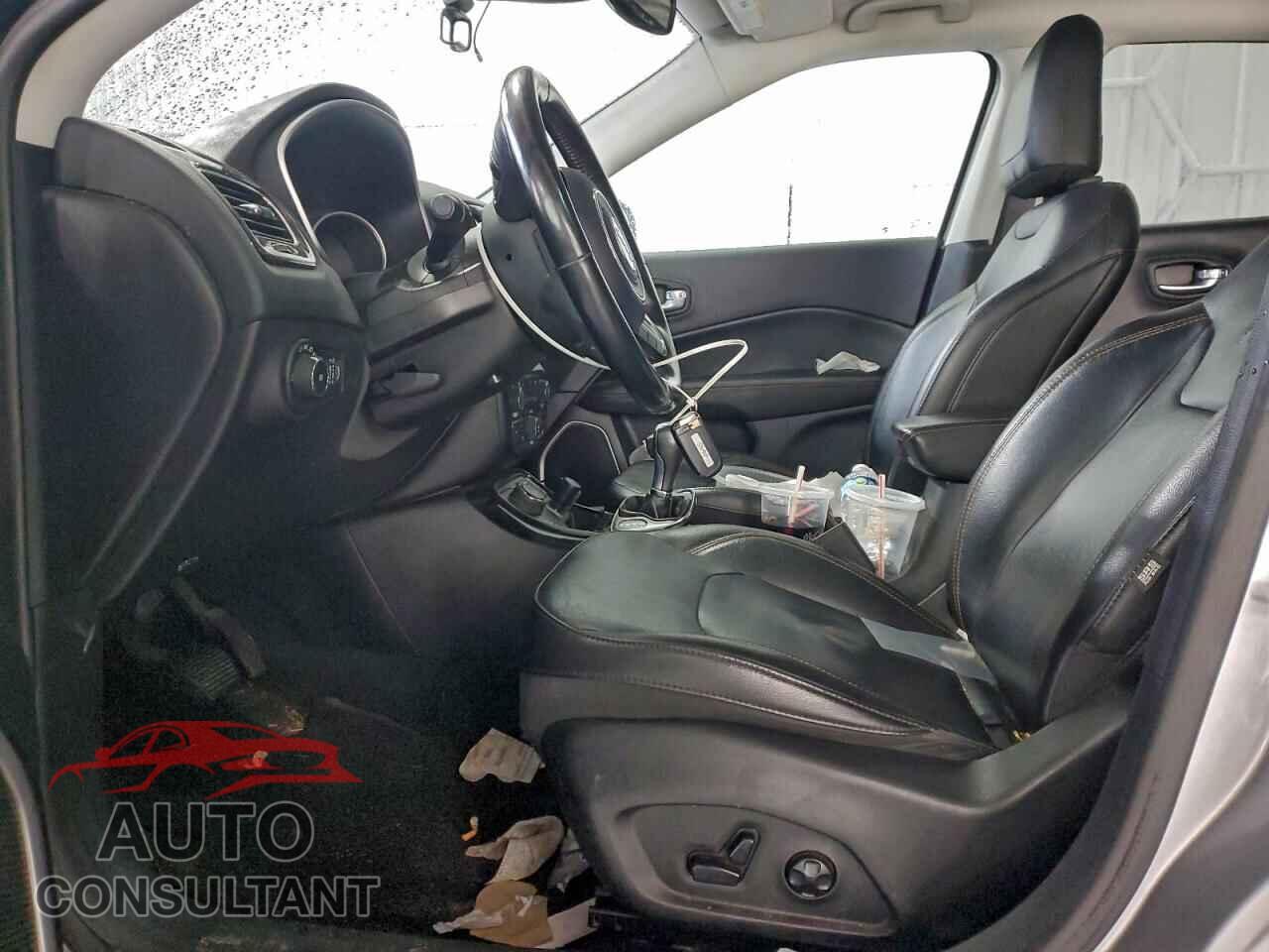 JEEP COMPASS 2020 - 3C4NJDCB4LT204069