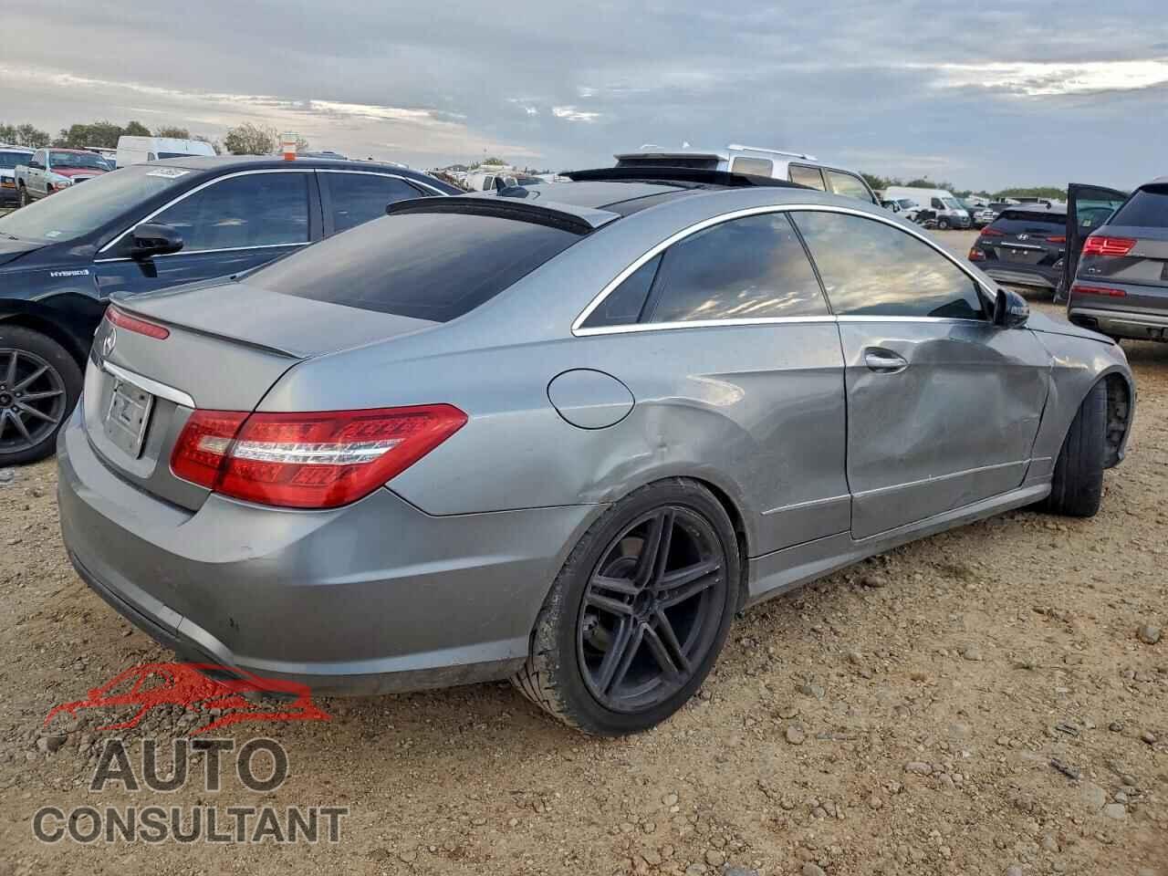 MERCEDES-BENZ E-CLASS 2011 - WDDKJ7CB4BF081327