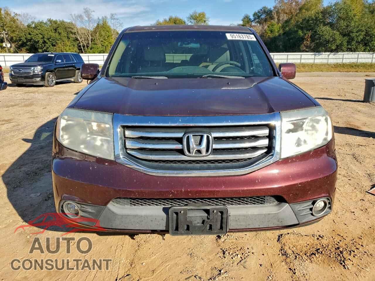 HONDA PILOT 2015 - 5FNYF3H47FB018984