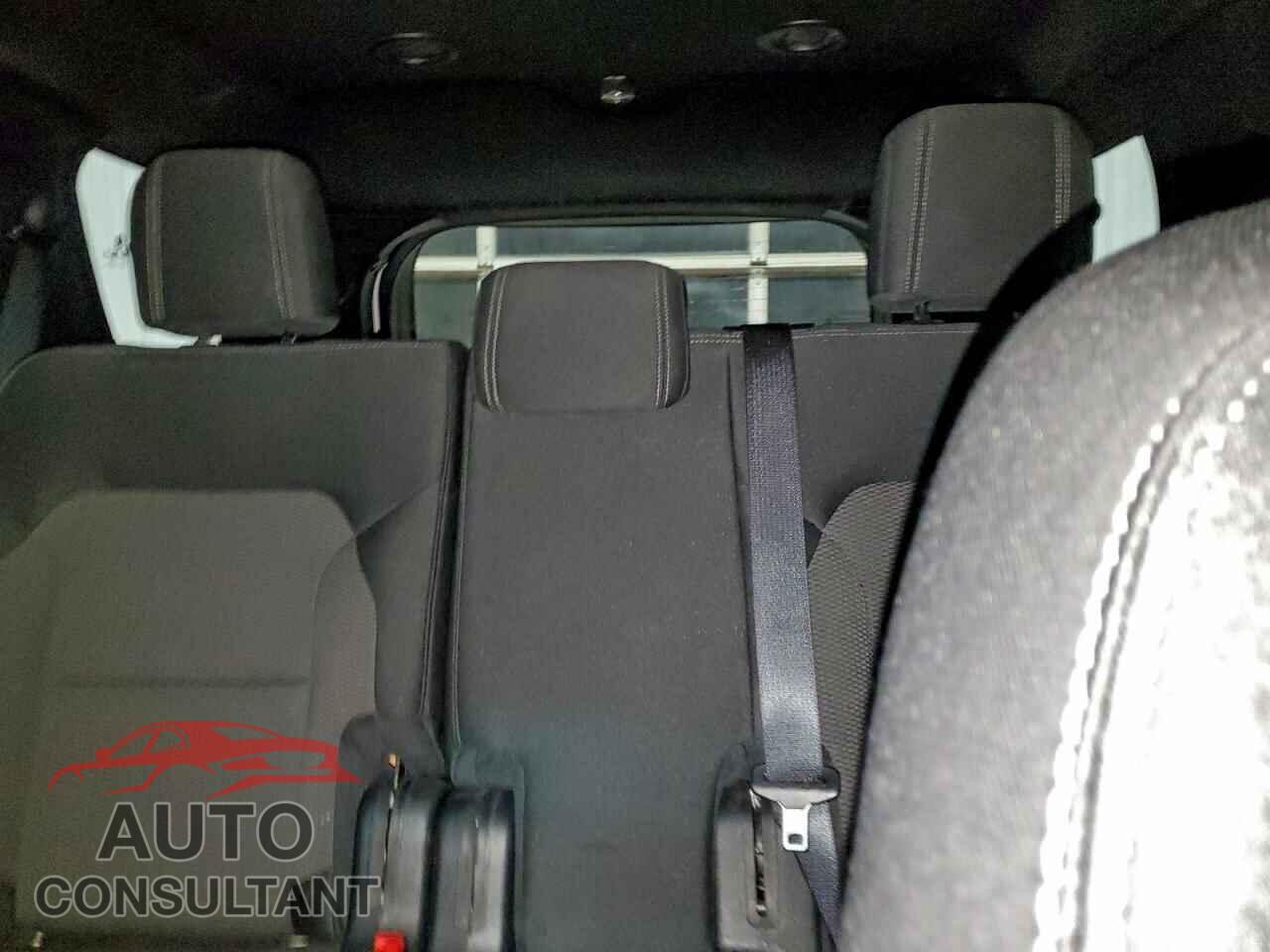 FORD EXPLORER 2016 - 1FM5K8D88GGA36854