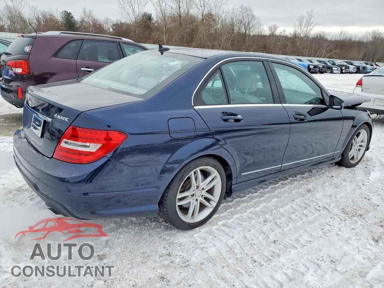 MERCEDES-BENZ C-CLASS 2012 - WDDGF8BBXCR208953