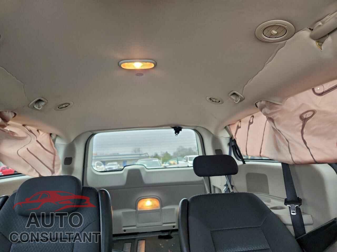 DODGE CARAVAN 2010 - 2D4RN4DE0AR217287