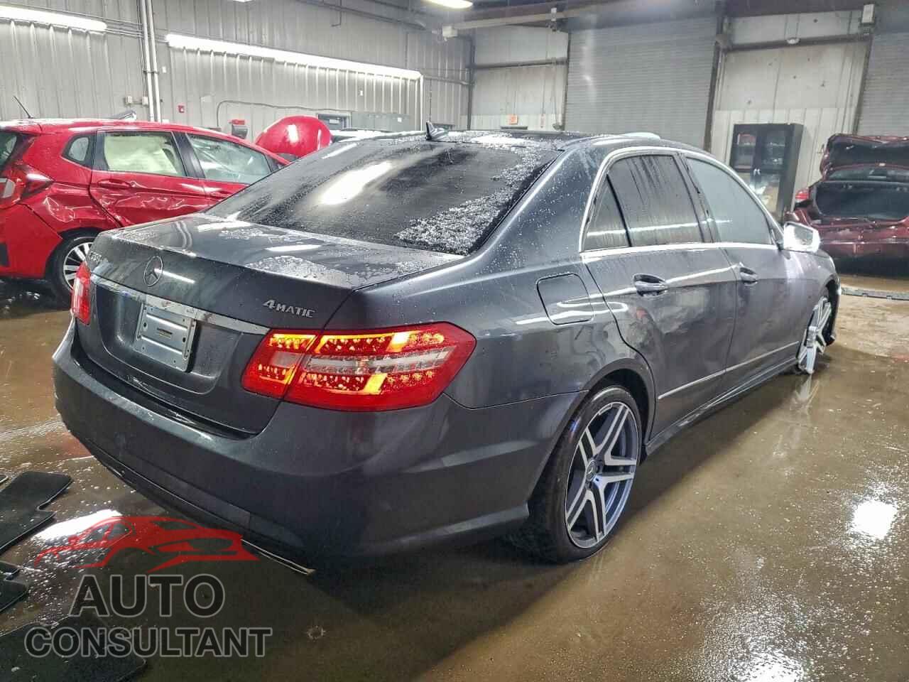 MERCEDES-BENZ E-CLASS 2010 - WDDHF8HB7AA095339