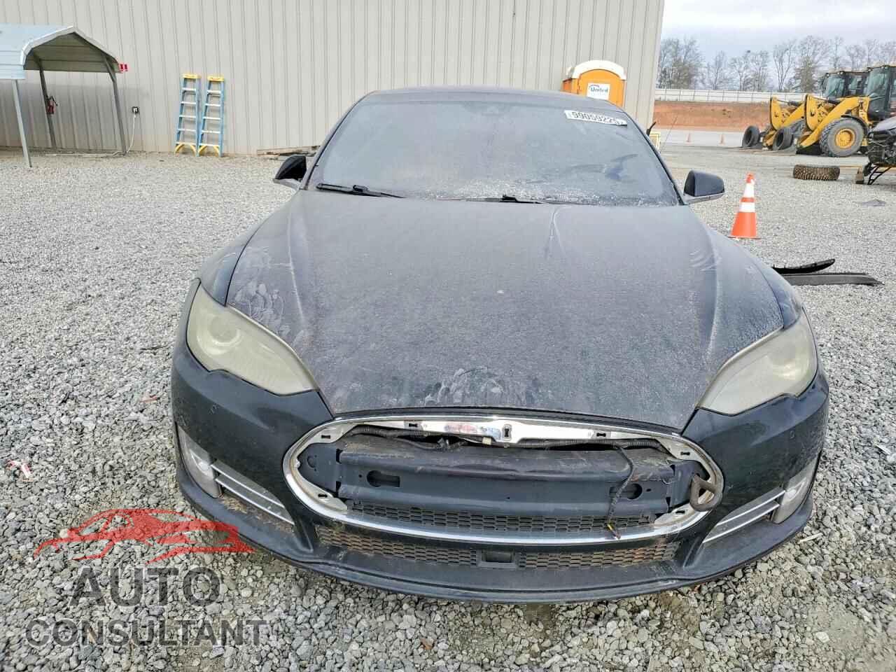 TESLA MODEL S 2015 - 5YJSA1E44FF116979