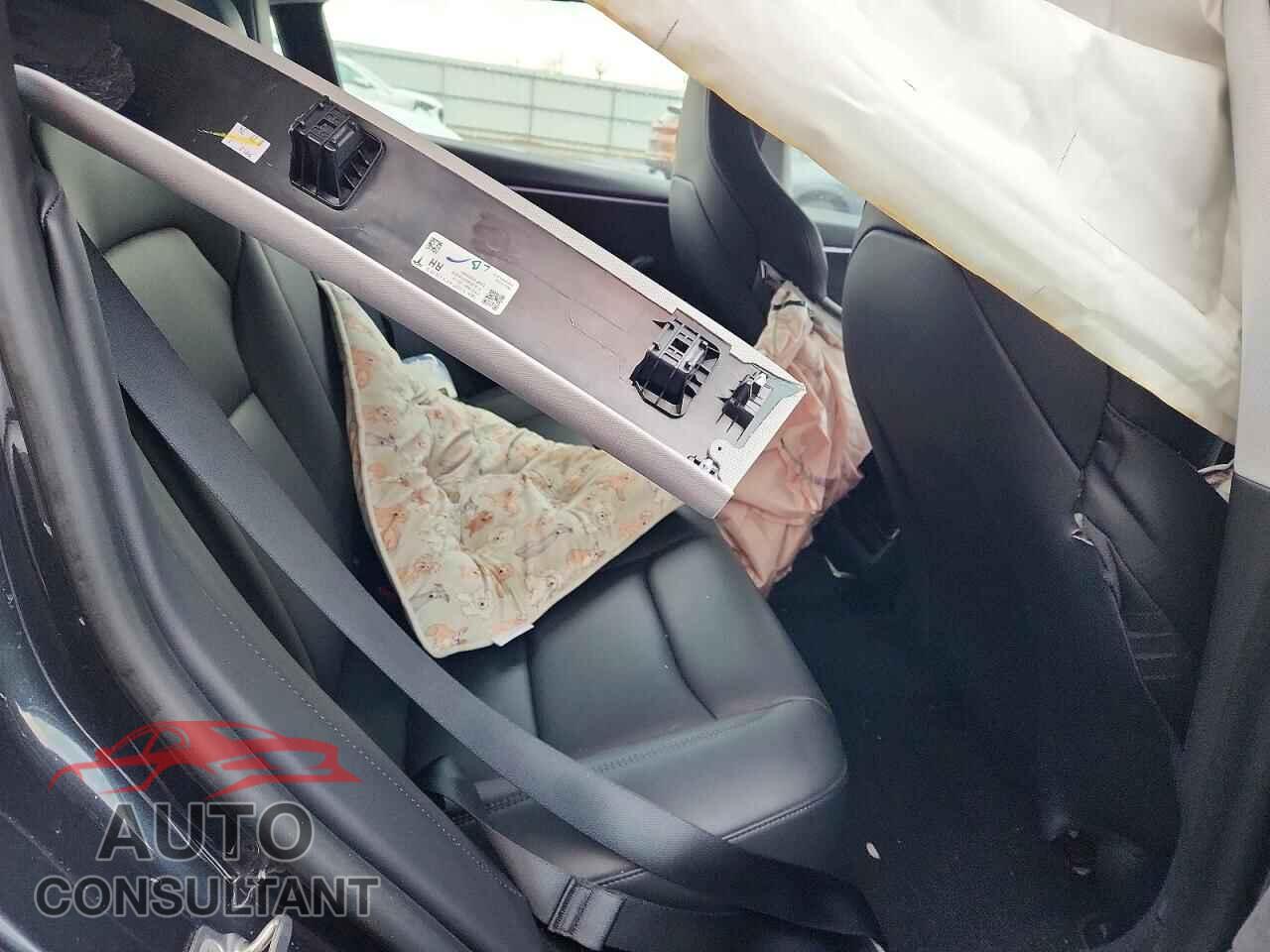TESLA MODEL 3 2024 - 5YJ3E1ET8RF867040