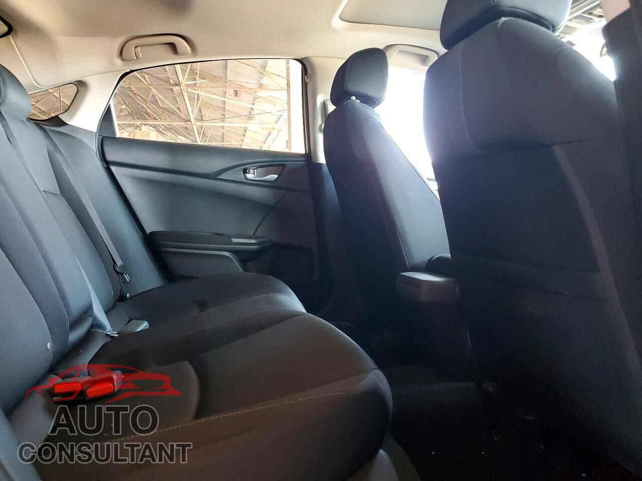 HONDA CIVIC 2017 - 2HGFC2F82HH548634