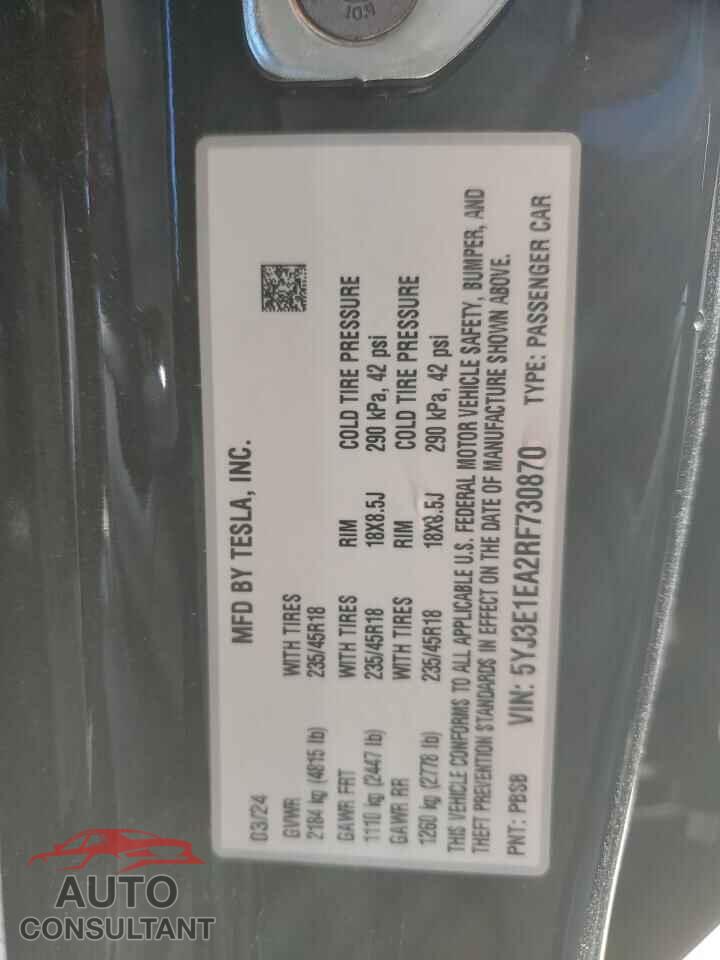 TESLA MODEL 3 2024 - 5YJ3E1EA2RF730870