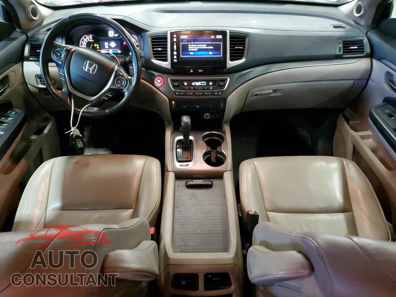 HONDA PILOT 2017 - 5FNYF6H84HB044305