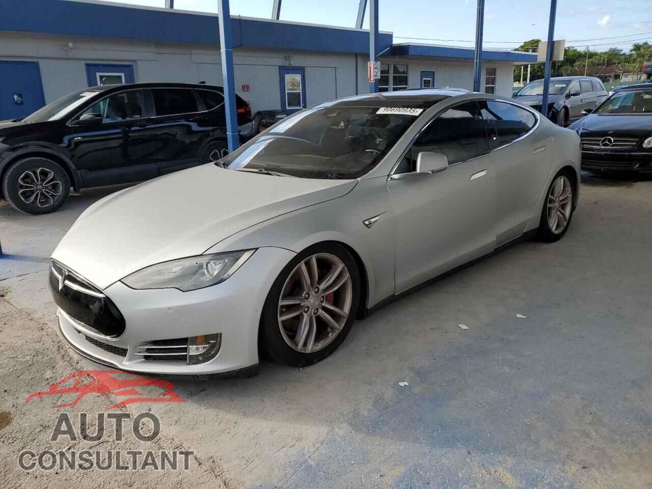 TESLA MODEL S 2015 - 5YJSA4H44FF094060