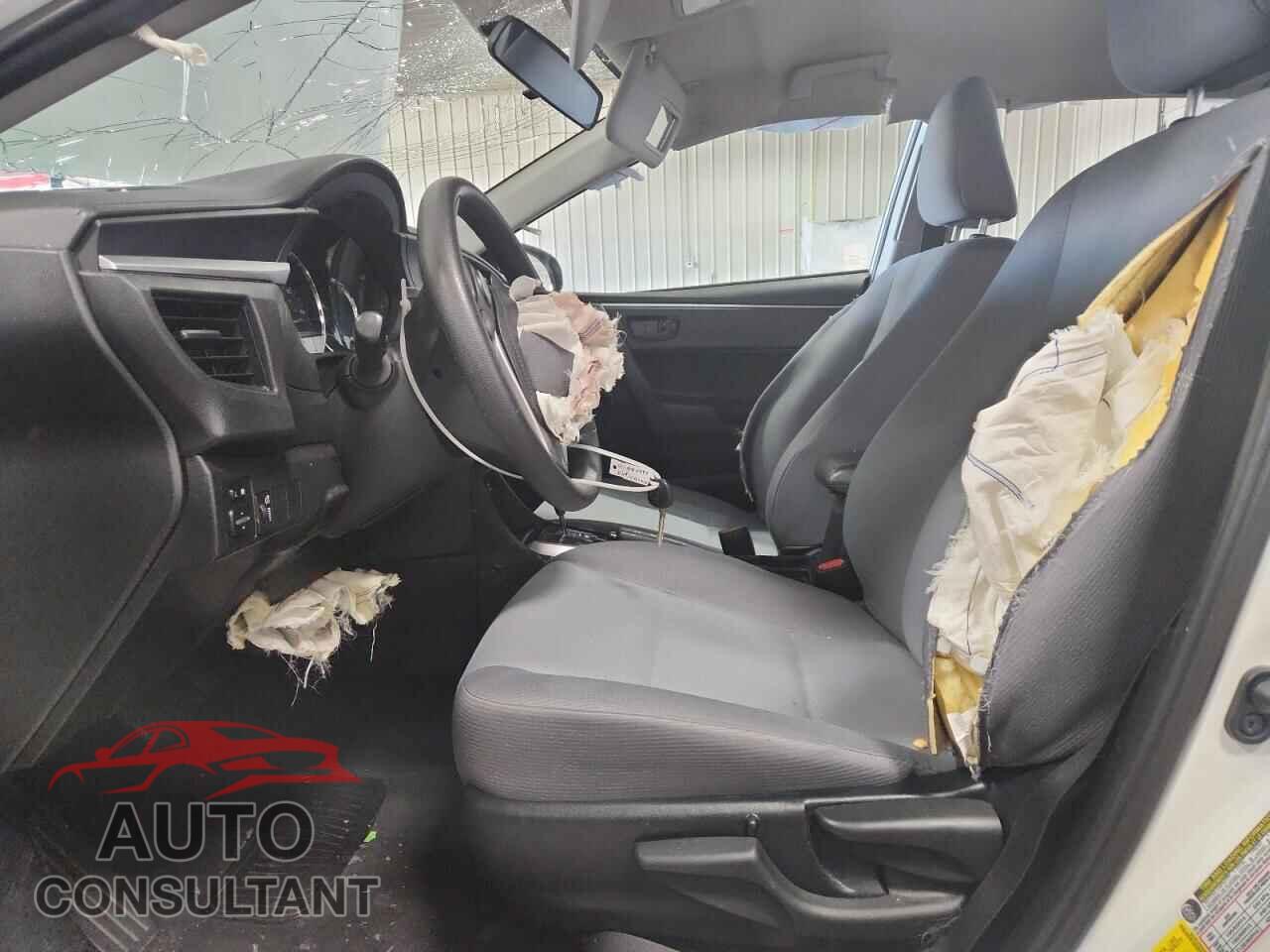 TOYOTA COROLLA 2015 - 2T1BURHE2FC467470