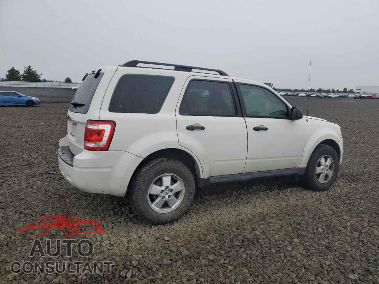 FORD ESCAPE 2010 - 1FMCU9C77AKC77633