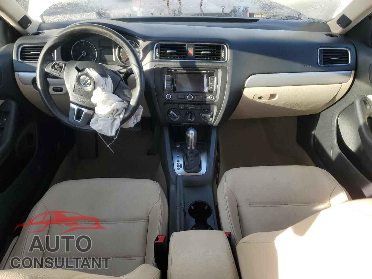 VOLKSWAGEN JETTA 2012 - 3VWLL7AJ4CM361721