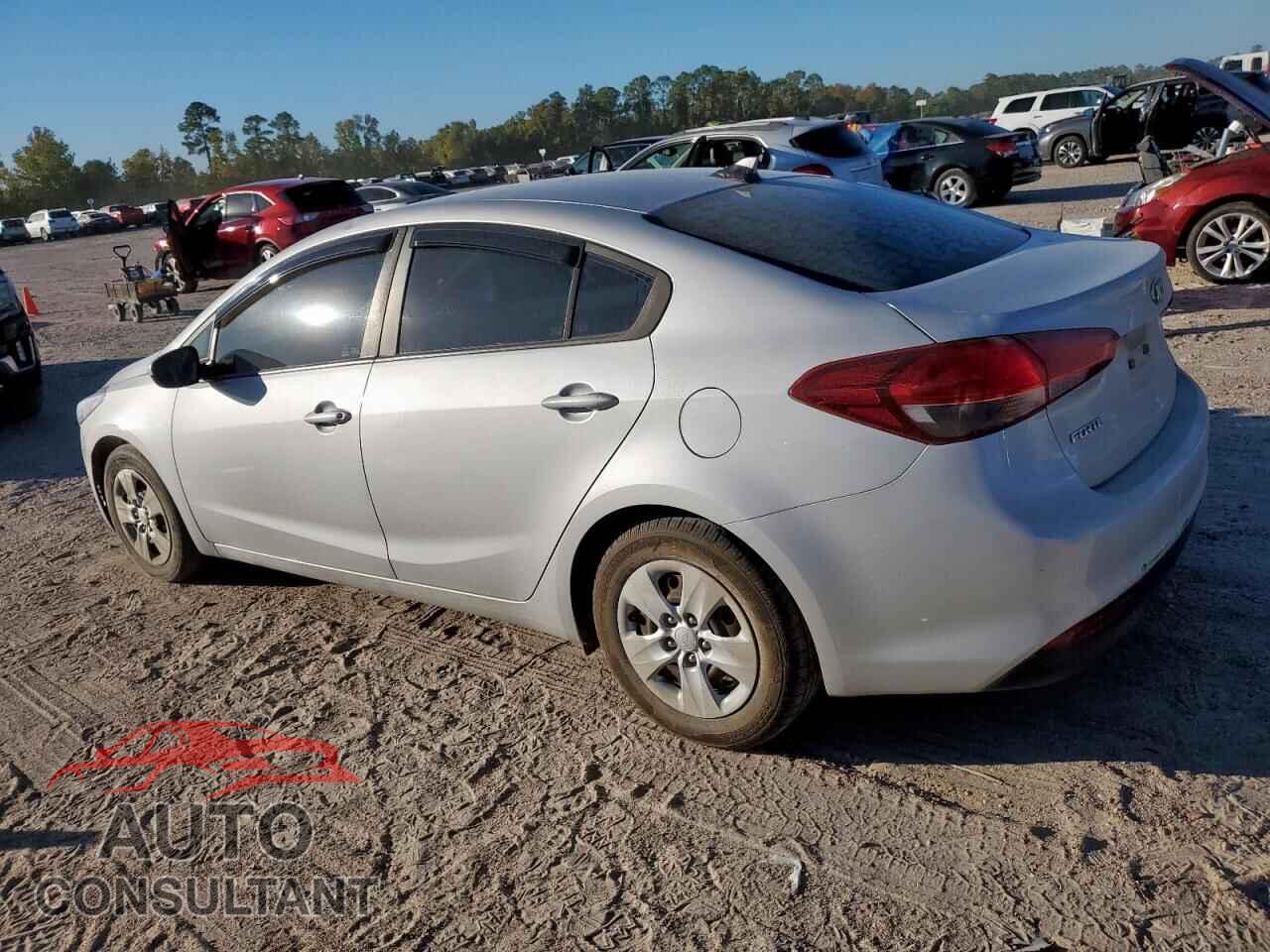 KIA FORTE 2018 - 3KPFK4A71JE231375