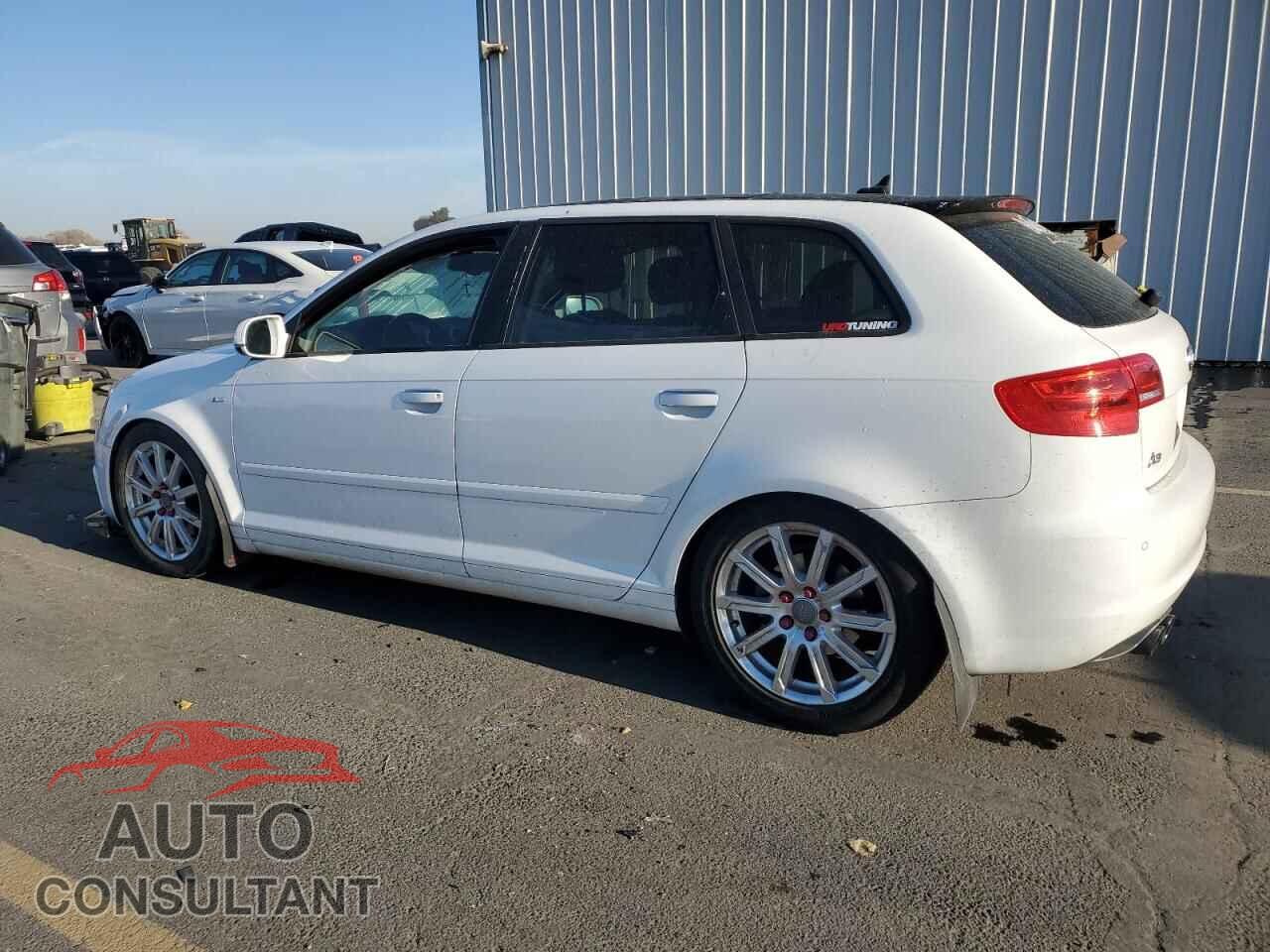 AUDI A3 2013 - WAUMFAFM2DA032994