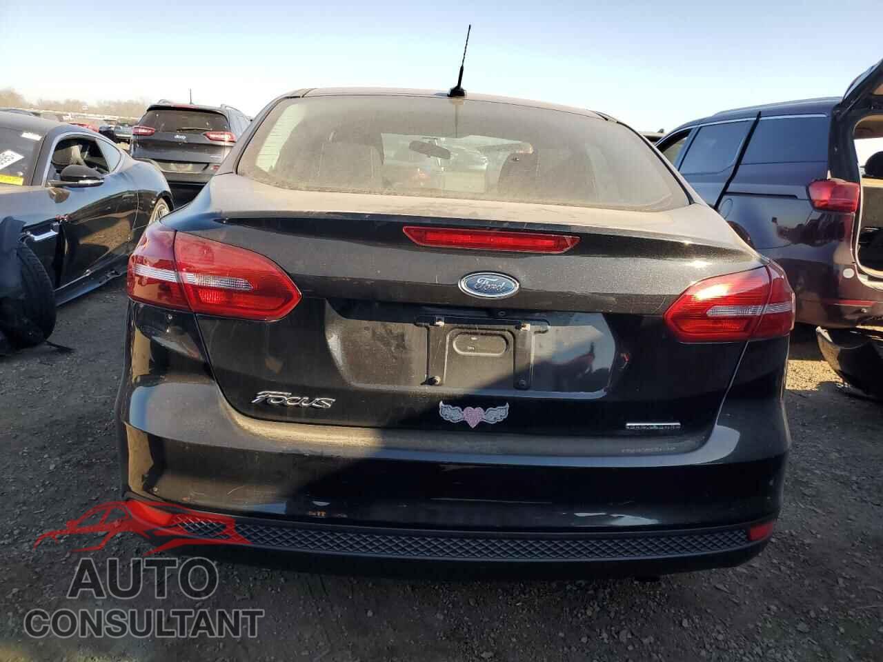 FORD FOCUS 2015 - 1FADP3E28FL286475