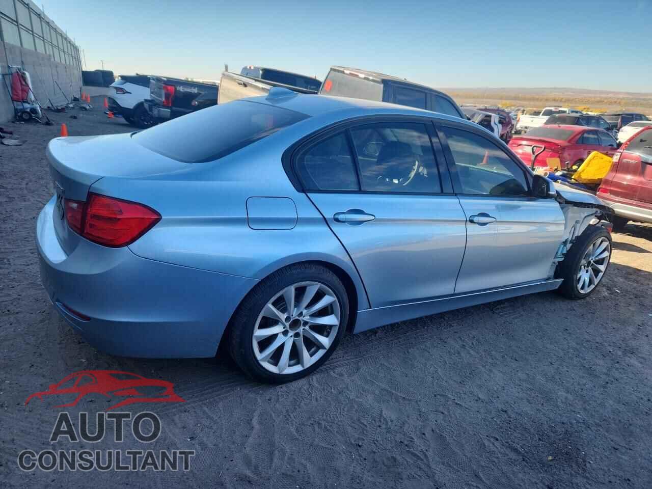 BMW 3 SERIES 2013 - WBA3A5C58DF358297