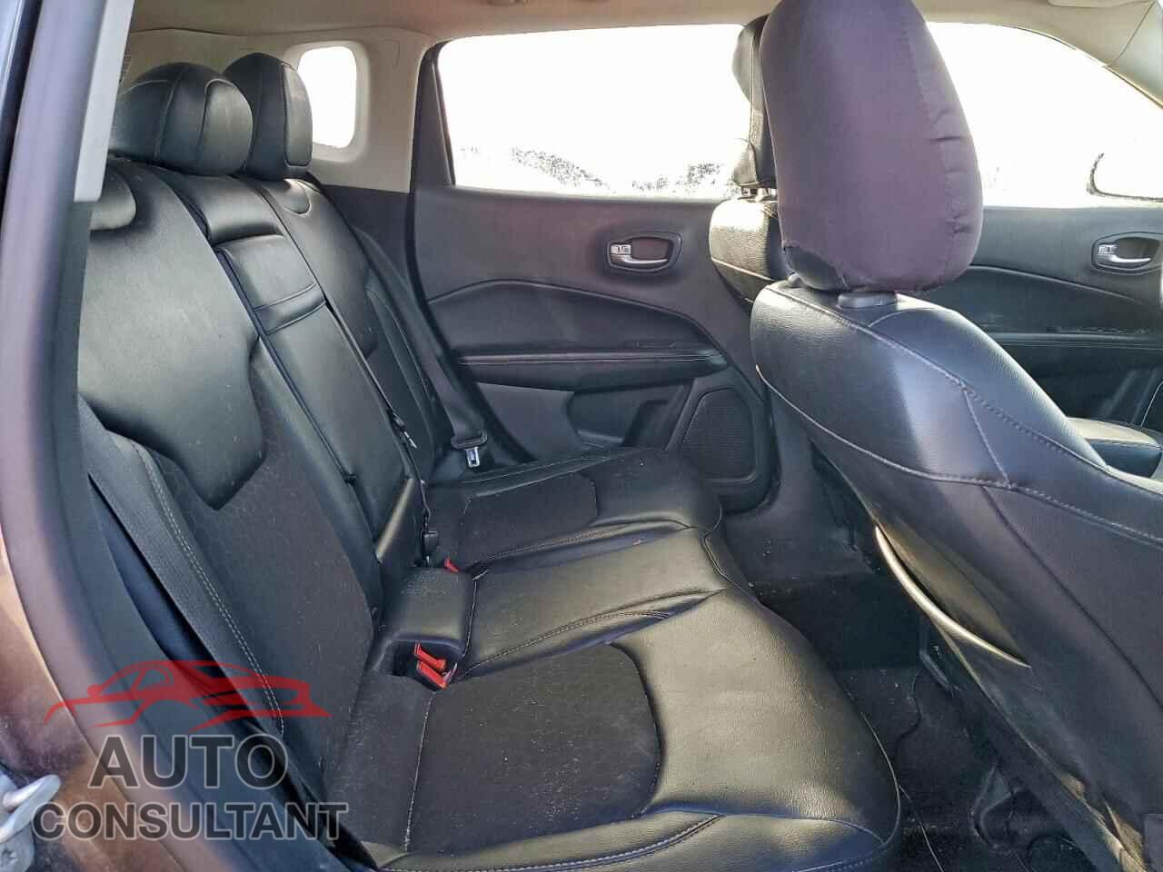 JEEP COMPASS 2018 - 3C4NJDBB4JT146379