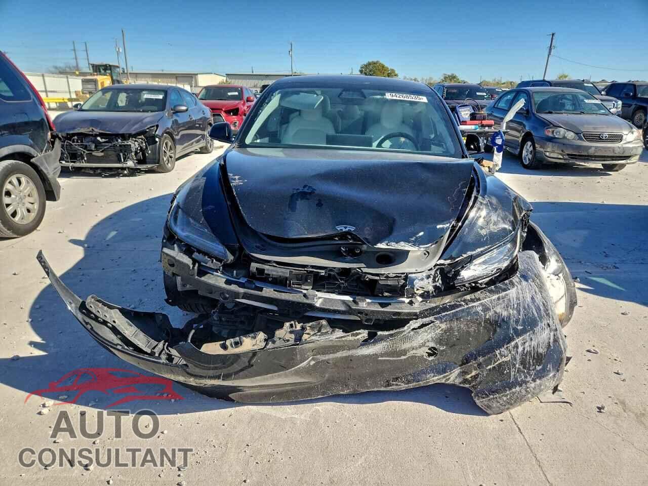 TESLA MODEL 3 2024 - 5YJ3E1EB7RF810979