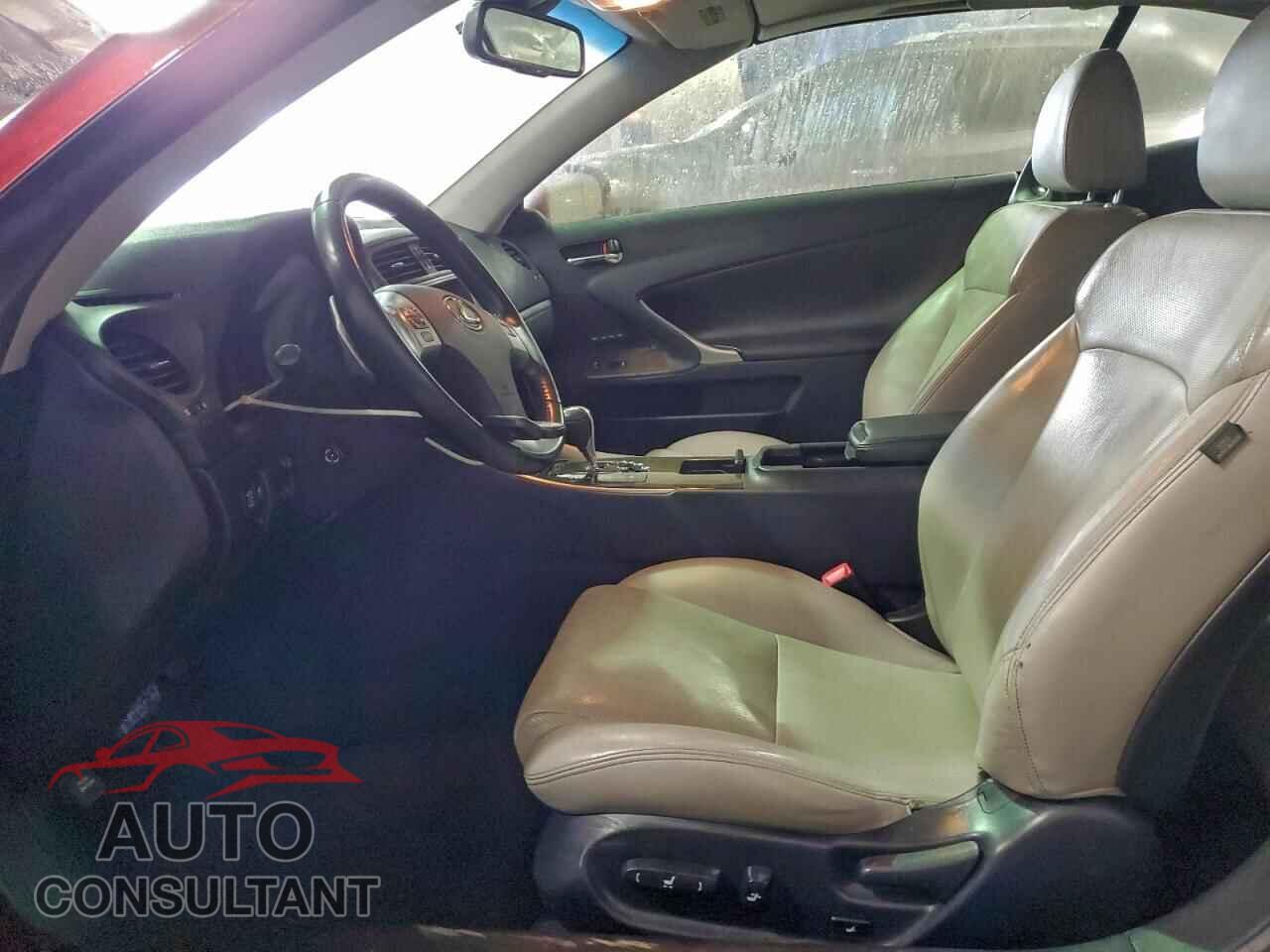 LEXUS IS 2012 - JTHFF2C24C2523949
