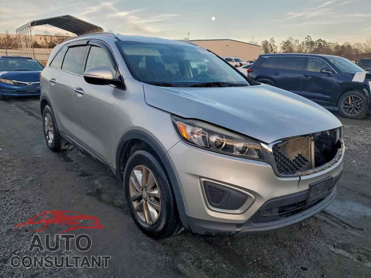 KIA SORENTO 2017 - 5XYPGDA38HG330498