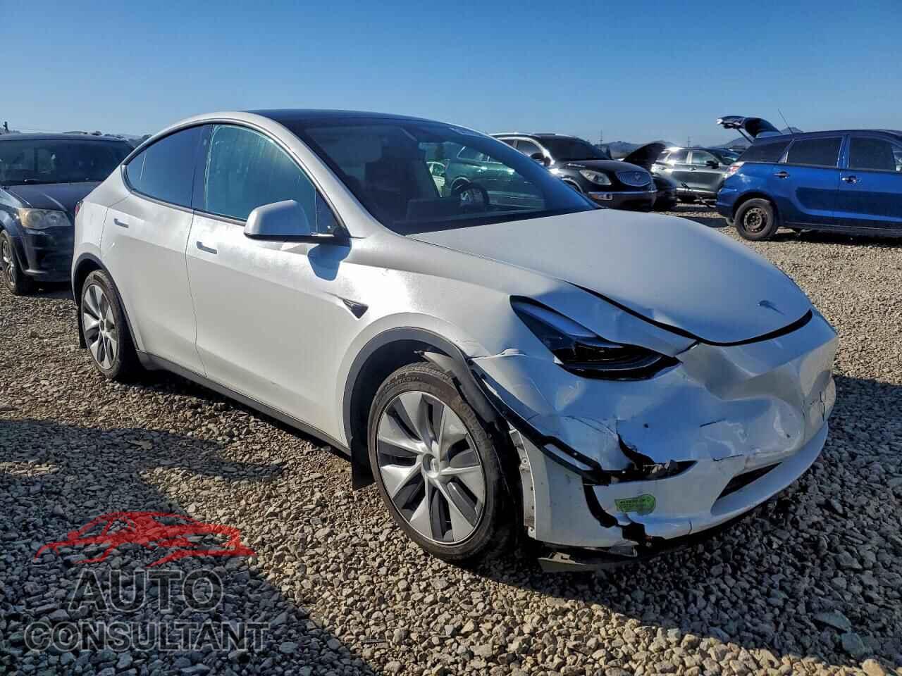 TESLA MODEL Y 2023 - 7SAYGAEE2PF628651
