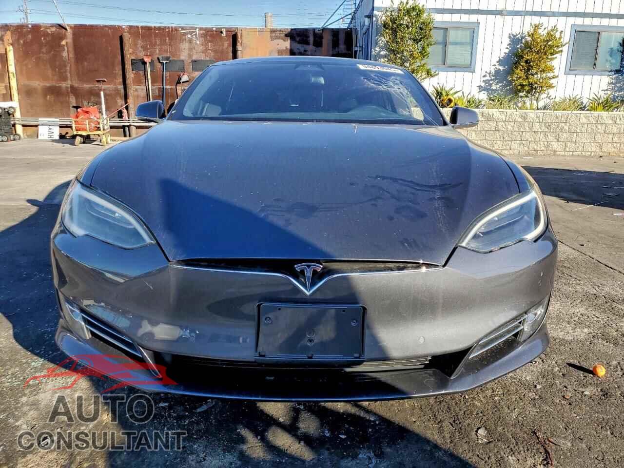 TESLA MODEL S 2018 - 5YJSA1E20JF246121