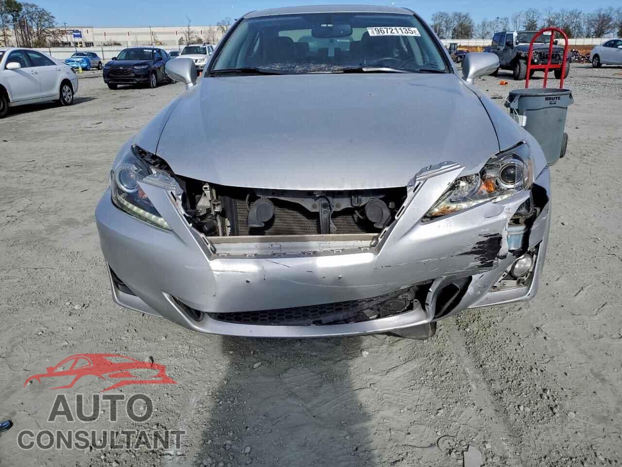 LEXUS IS 2012 - JTHCF5C29C5059673