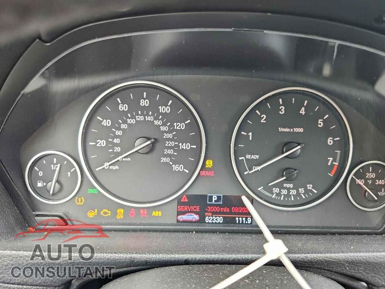BMW 3 SERIES 2013 - WBA3A5C55DF359701