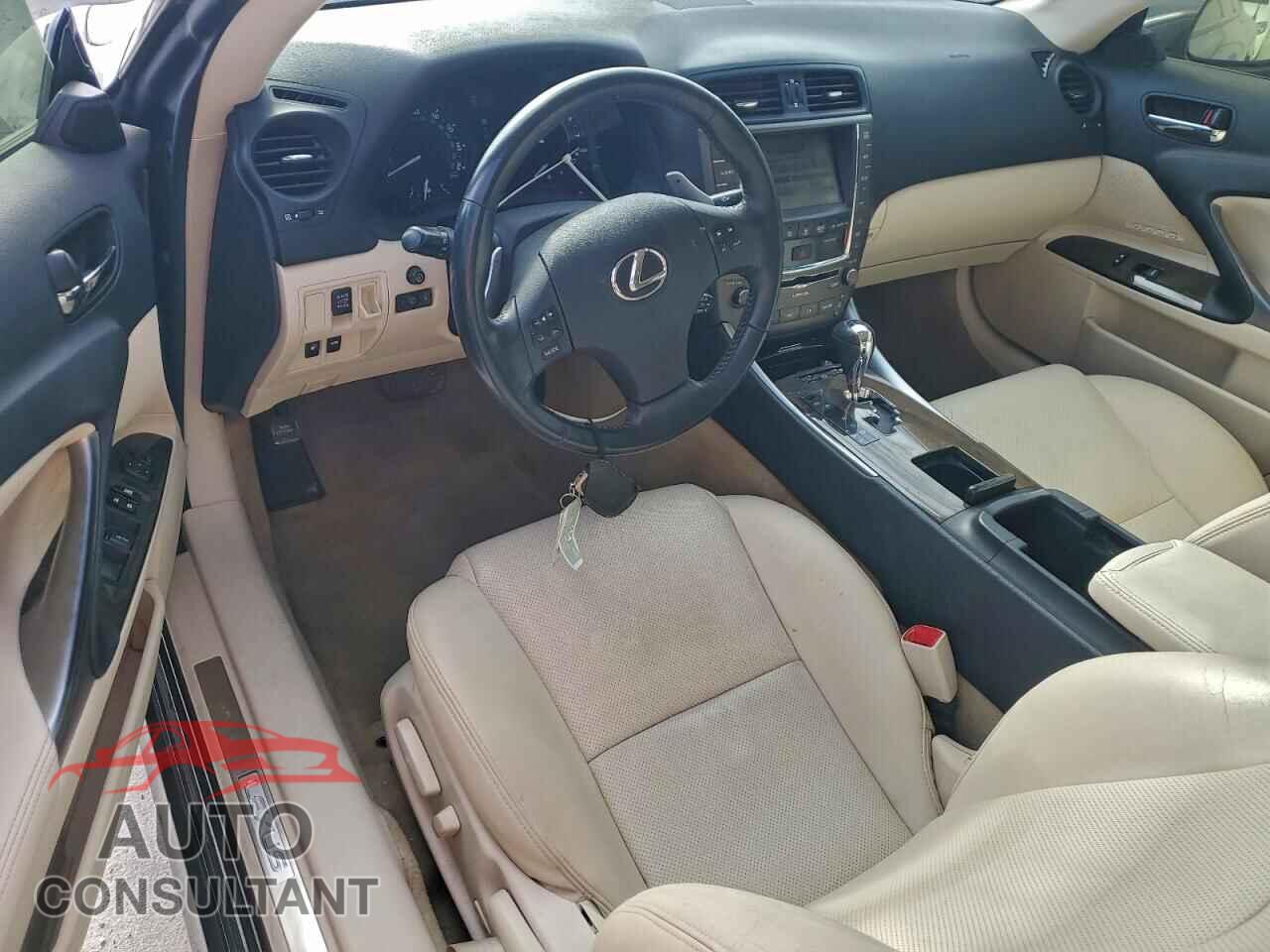 LEXUS IS 2010 - JTHFE2C22A2503828