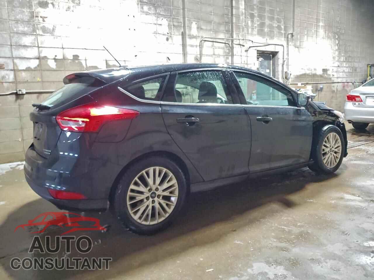 FORD FOCUS 2015 - 1FADP3N21FL380133
