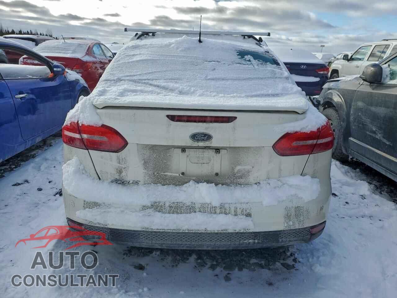 FORD FOCUS 2016 - 1FADP3J24GL303652
