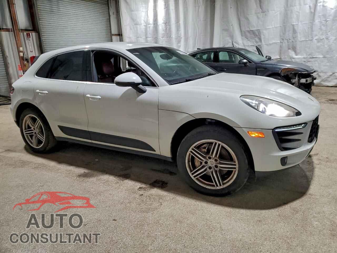 PORSCHE MACAN 2016 - WP1AB2A52GLB57301