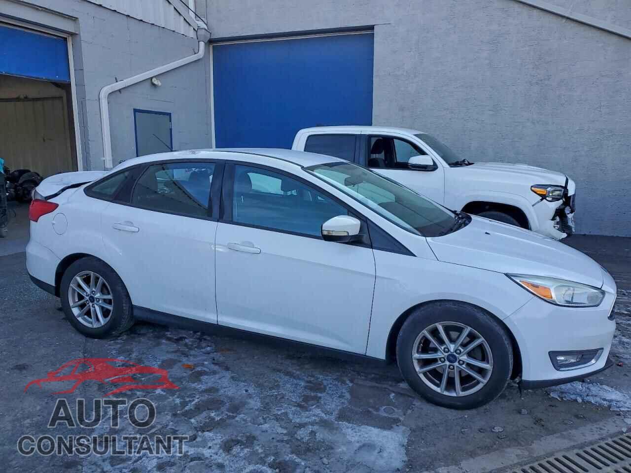 FORD FOCUS 2017 - 1FADP3E20HL200935