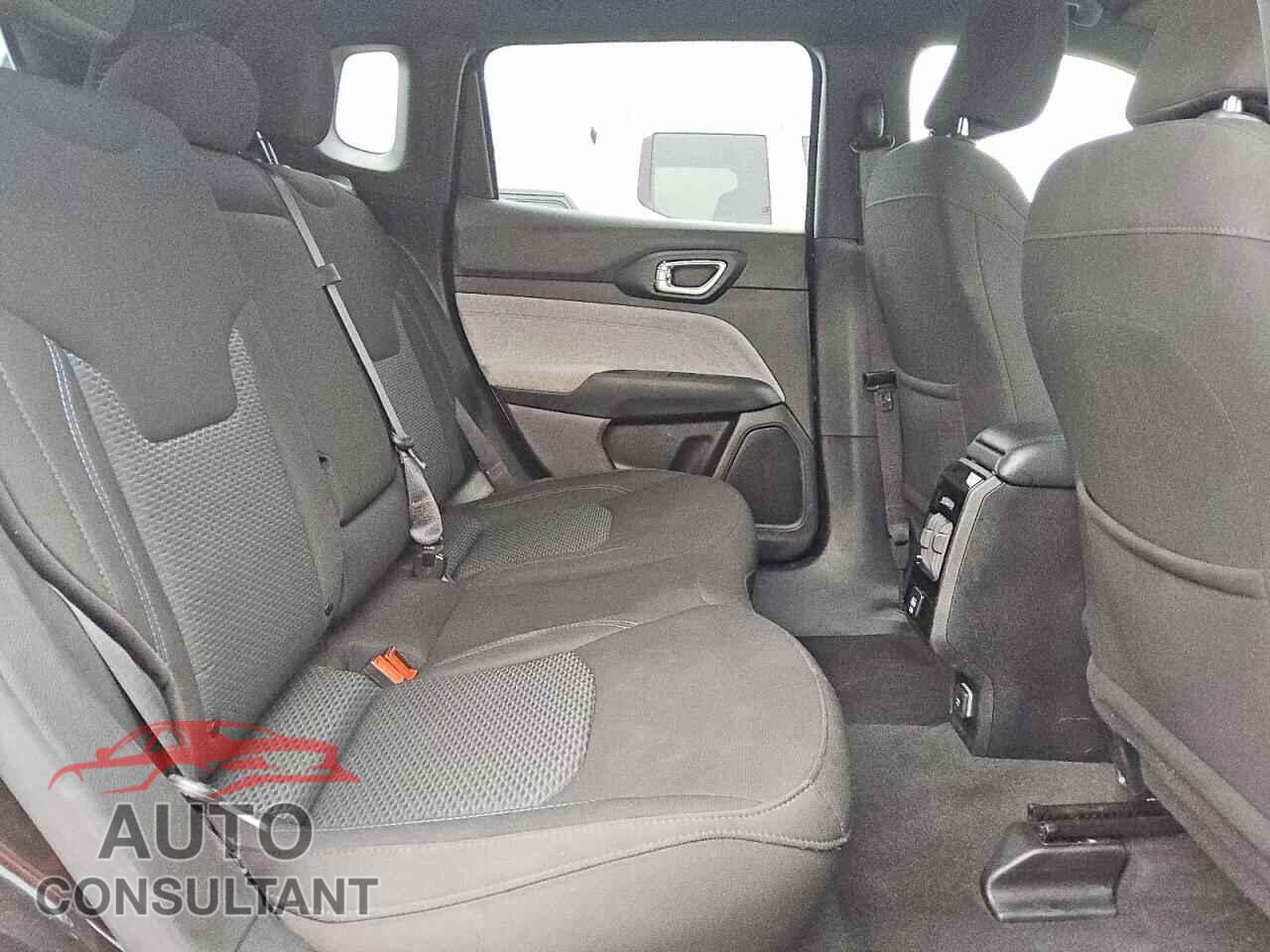 JEEP COMPASS 2023 - 3C4NJDAN3PT525958