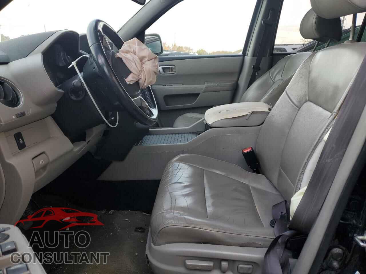 HONDA PILOT 2015 - 5FNYF4H55FB067616