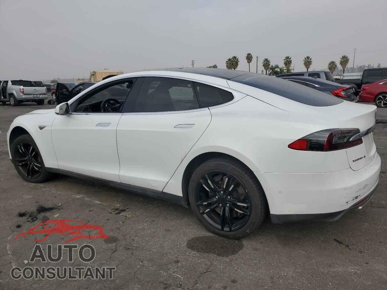 TESLA MODEL S 2015 - 5YJSA1S28FF088199