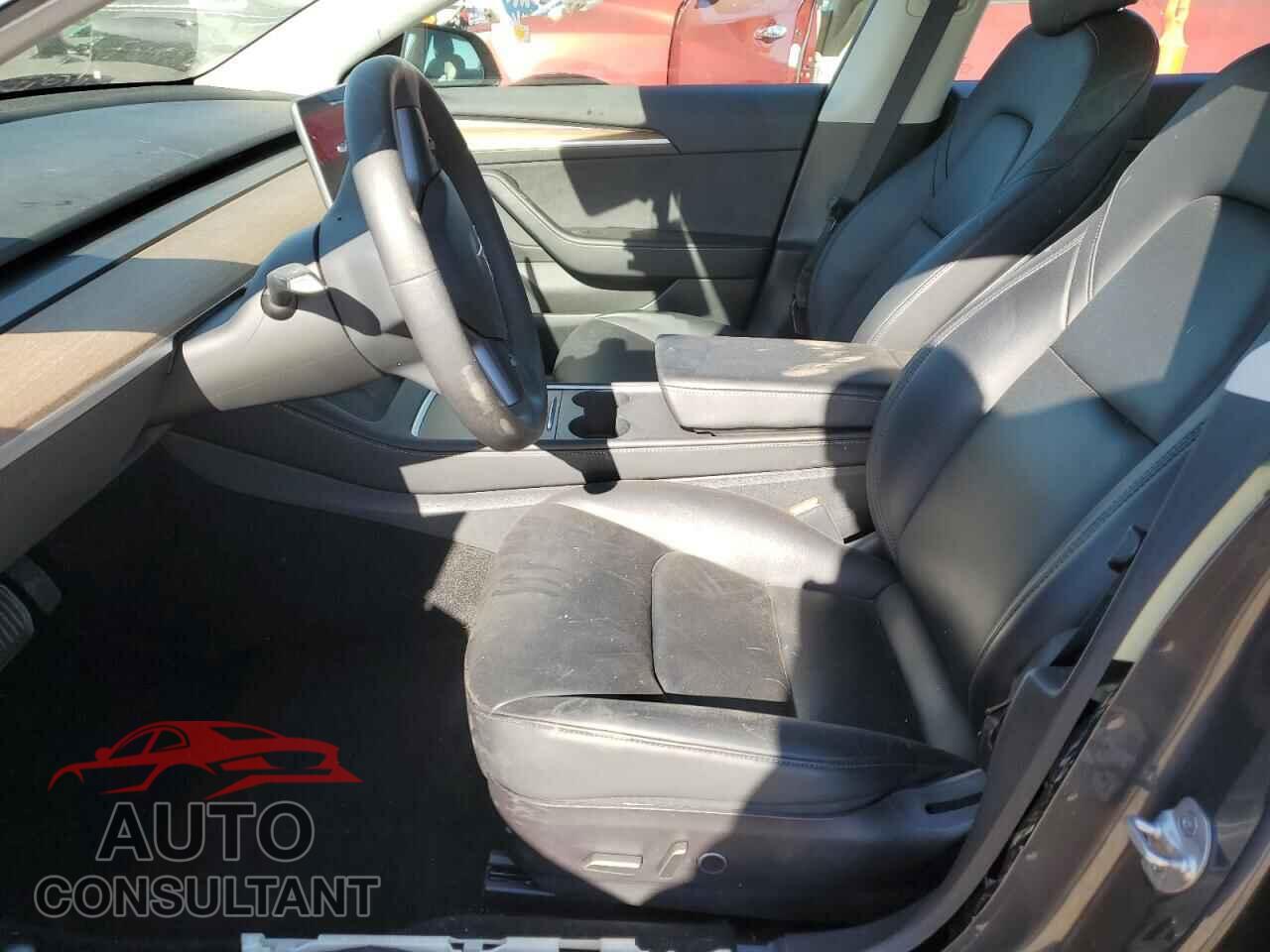 TESLA MODEL 3 2022 - 5YJ3E1EB8NF240100
